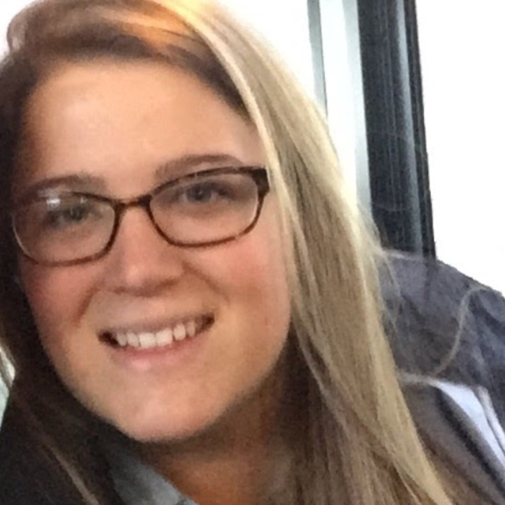 Meet your Posher, Cora